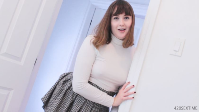 Step-Sis Catches U Sniffing Panties CEI video from 420sextime