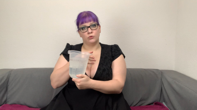 One liter water in - piss how much video from Abby Strange