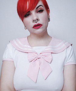 Alexis Hexes at APClips.com