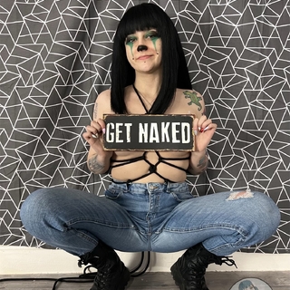 Farty in jeans photo gallery by Alice Bean