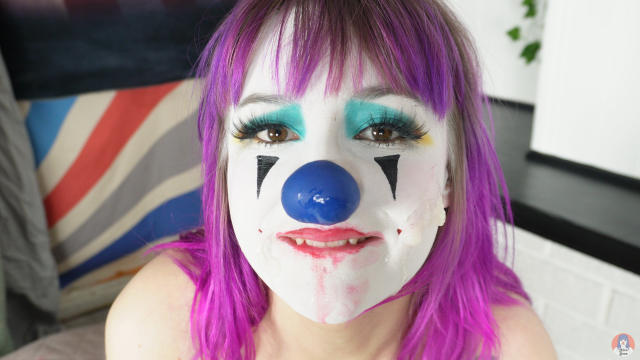 Cock Sucking Clown video from Alice Bean
