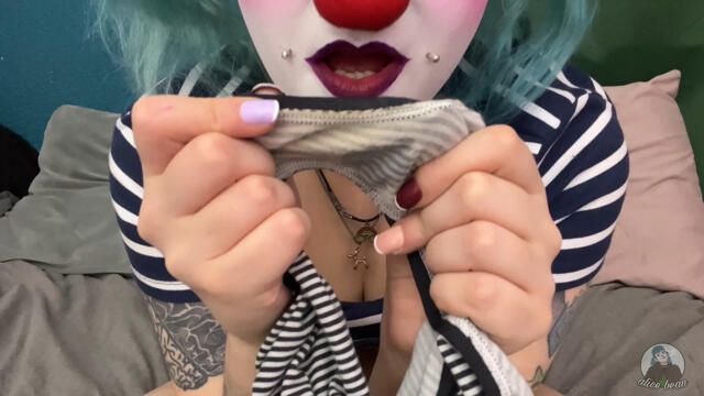 Cutie Loves Scents video from Alice Bean