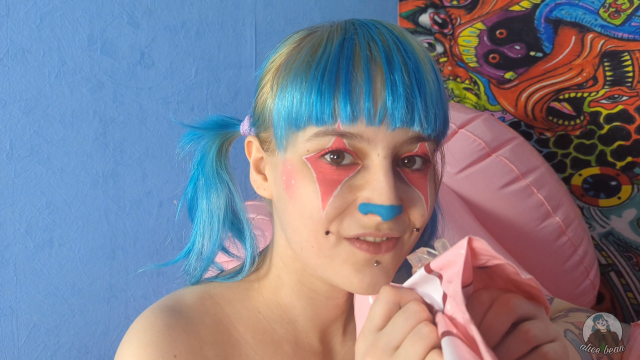 Giant Inflatable Unicorn Part 2 video from Alice Bean