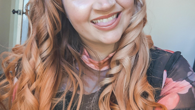 Multi-Restaurant Stuffing video from KinkyCurvyKat