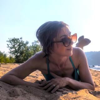 Ally Bird photo
