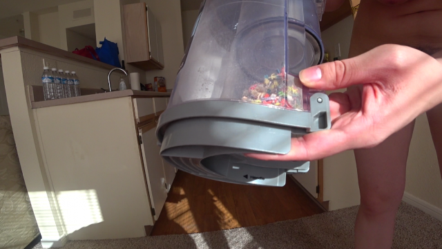 Giantess takes care of an infestation 1920 x 1080p MP4 video from AnnSulu