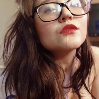 Emily Whisper photo