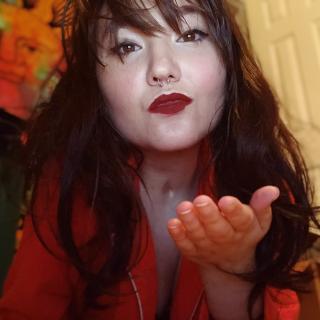 Emily Whisper photo