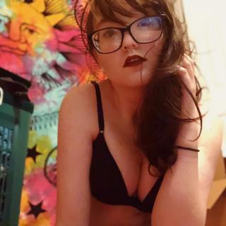 Emily Whisper photo