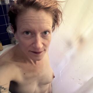 Autumn Valentine photo