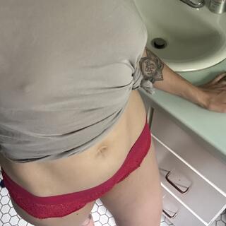 Autumn Valentine photo