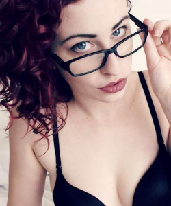 Avery at APClips.com