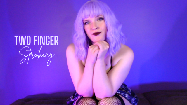 Two Finger Stroking video from AveryRaie