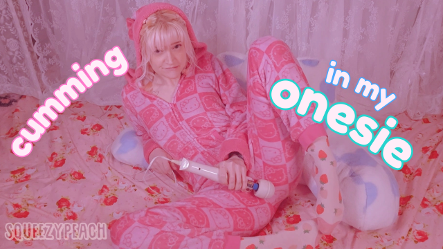 cumming in my onesie video from Squeezypeach