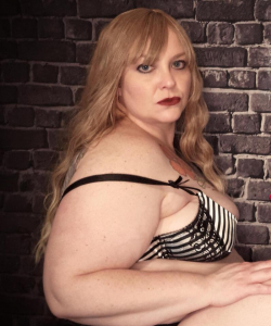 Letty Von Butterscotch at APClips.com