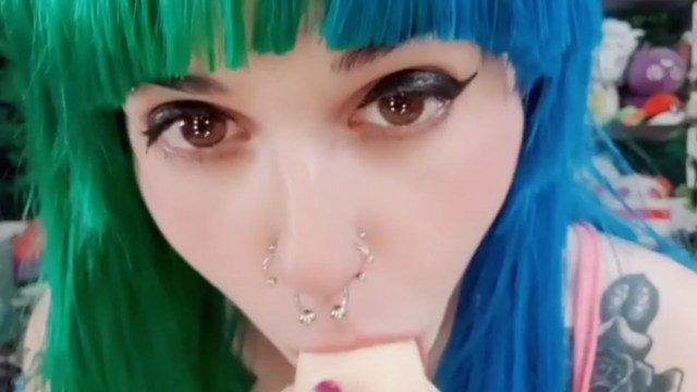 Anime Slut sucks dick video from Katarina Bbydoll