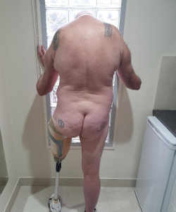 Bi Amputee Slut APClips.com profile