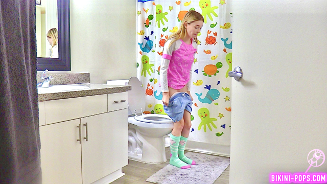 KATIE IN THE BATHROOM video from Bikini Pops