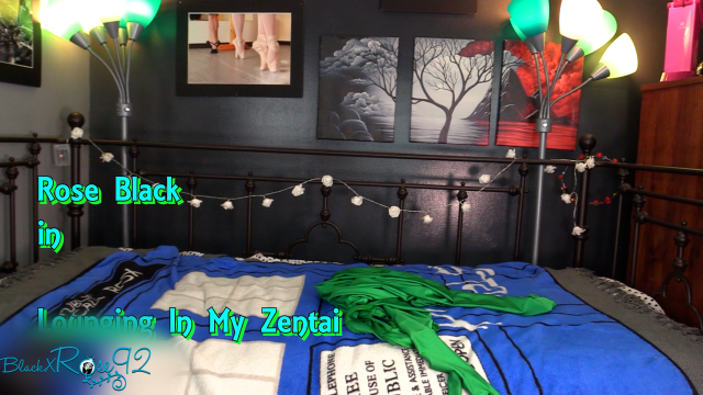 Lounging In My Zentai video from BlackxRose92