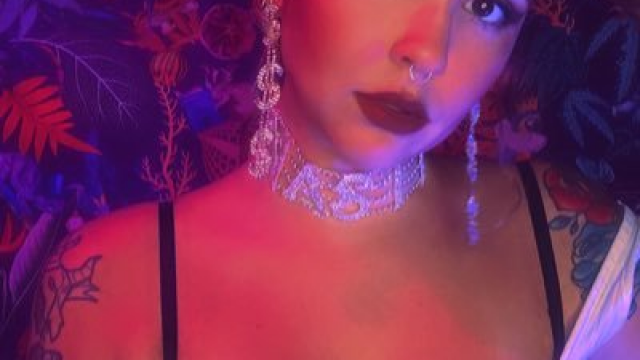 You're stretching your ass for me (DIY) video from Blair