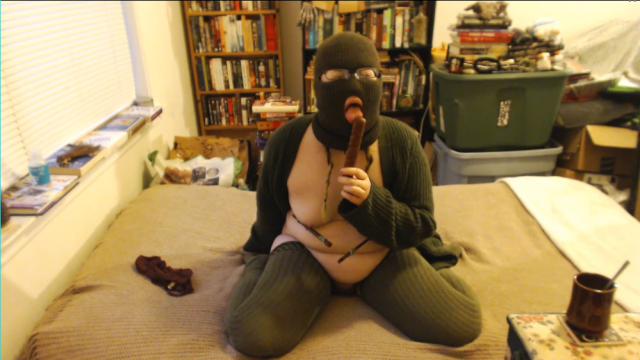Cozy Masked Masturbation and Tea video from Caius Cruentus