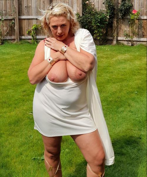 Camilla Creampie contest photo