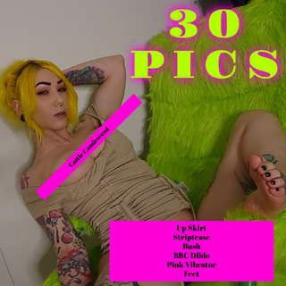 Slinky Little Dress xXx Photo-Set photo gallery by Cattie
