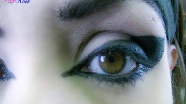 Extreme Closeup Eyes video from Cazzy Kush