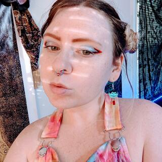 Chelle Silverstein photo