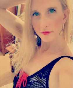 Chelly1818 at APClips.com