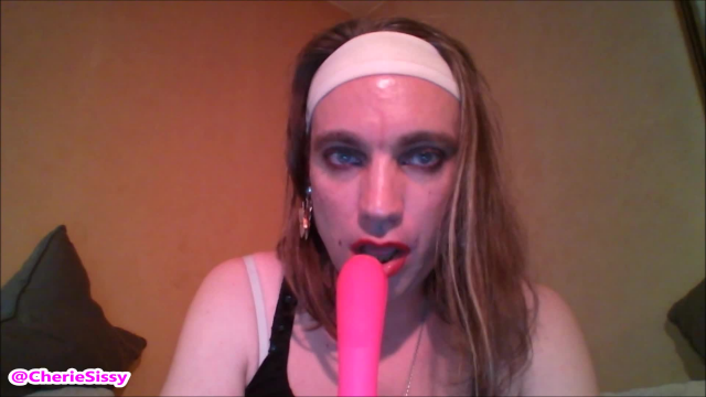 MARRIED SECRETLY SISSY TRAIN TO DEEP SUCK DILDO video from CherieSissy