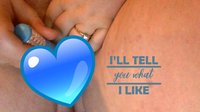 Playing with Clit and Pussy Closeup video from Chestnut Foxx