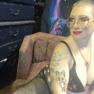 Bald Hot new Haircut Curvy Siren photo gallery by The Curvy Siren