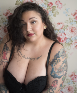 Chloe Venom at APClips.com