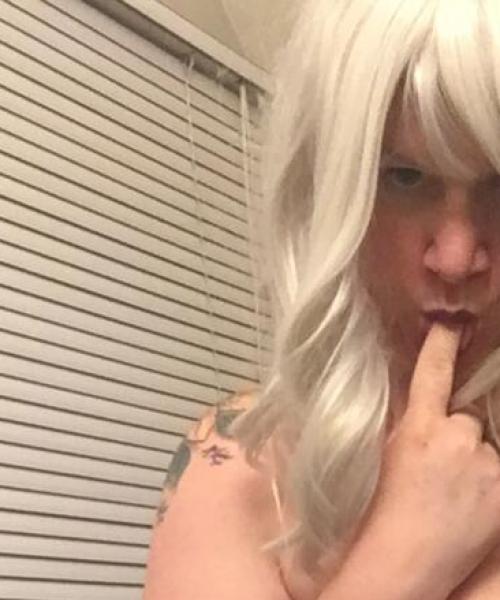 GreenEyedFreakyMom contest photo