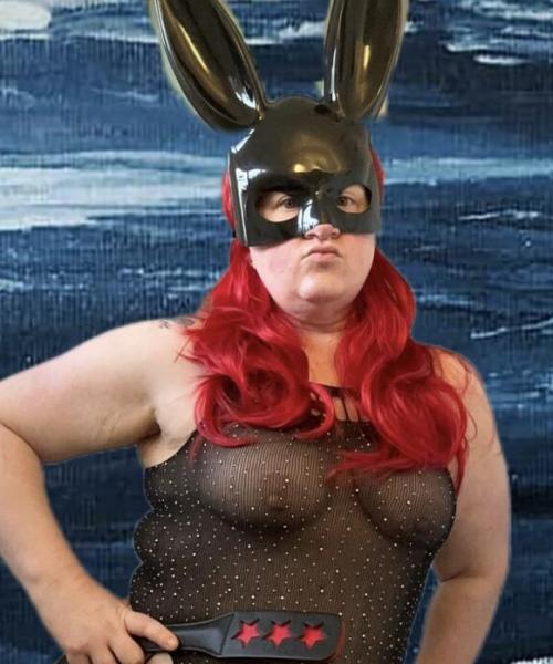 GreenEyedFreakyMom contest photo