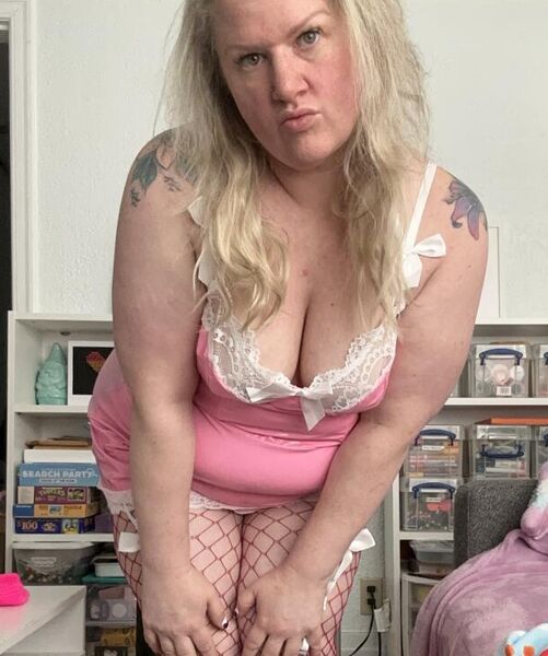 GreenEyedFreakyMom contest photo