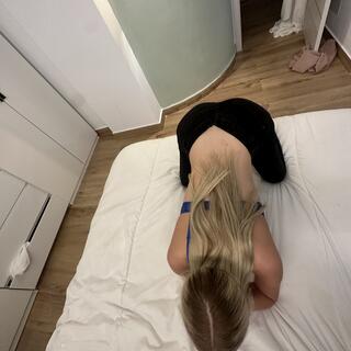 Creampieblondeteen photo