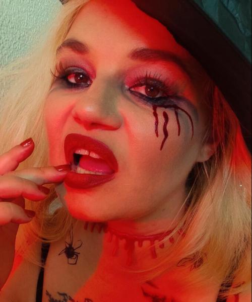 Curvy Sole Goddess contest photo