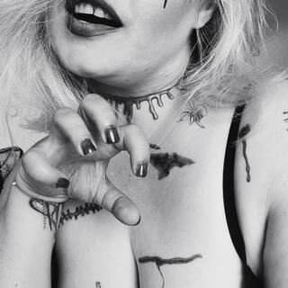 Curvy Sole Goddess photo