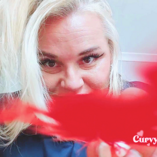 Curvy Sole Goddess photo