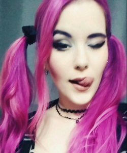 DollFaceMonica at APClips.com