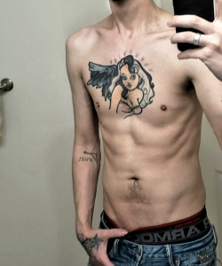 Donny Hollywood at APClips.com