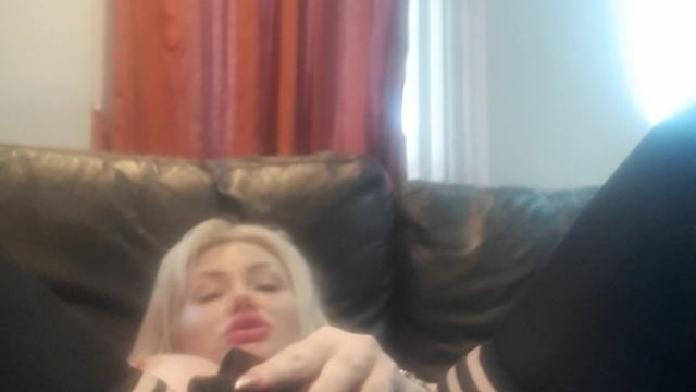 Fuckingbmy pussy hard with big dildoe video from Ely Ink