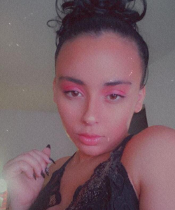 Estela Belle at APClips.com