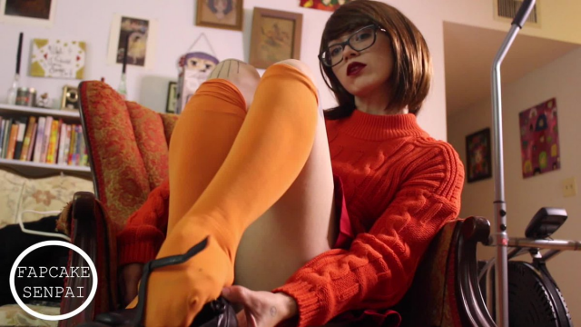 Velma Leg Worship and Cum Countdown video from Fapcakesenpai