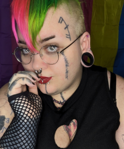 Princess Akyria at APClips.com