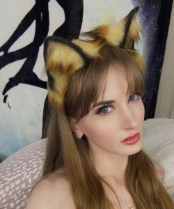 Fawn Moon at APClips.com