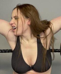 FemFights at APClips.com