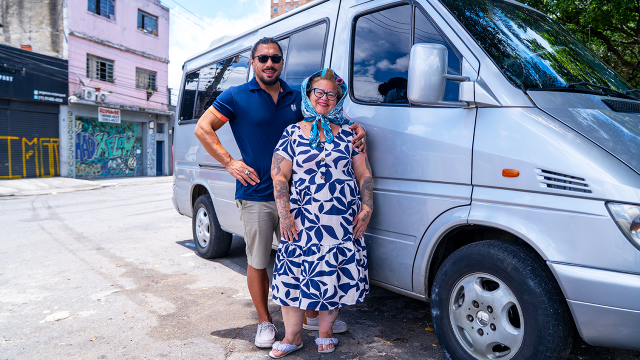 fat tattooed mature ass fucked in driving van video